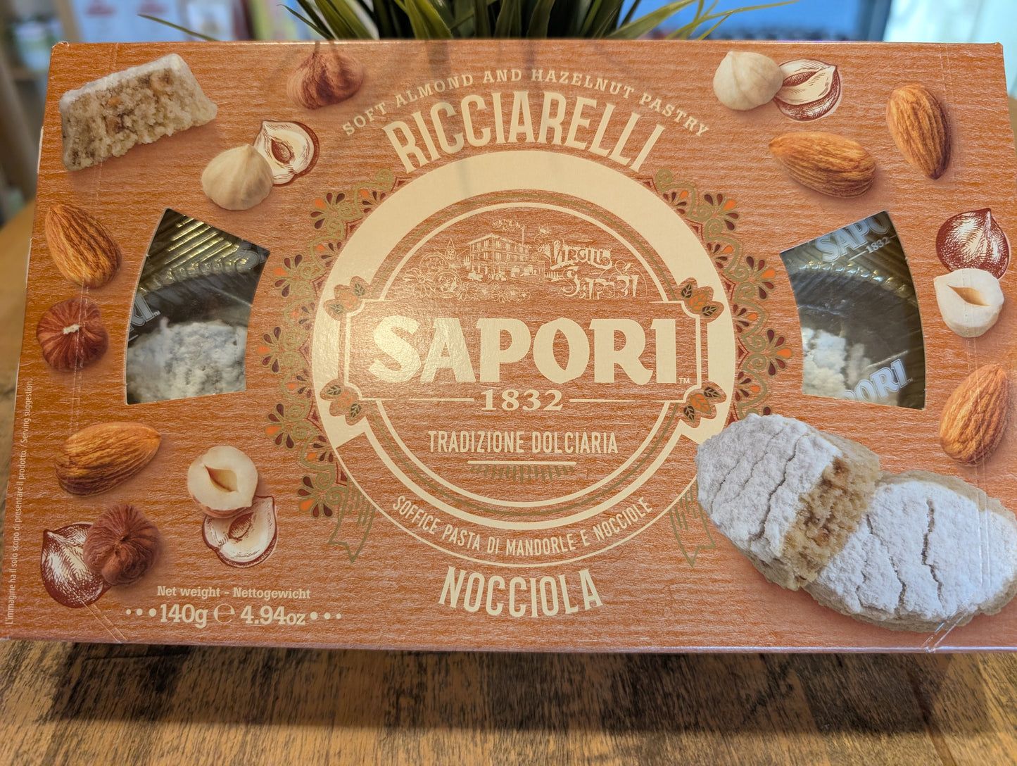 Ricciarelli nocciola from Sapori
